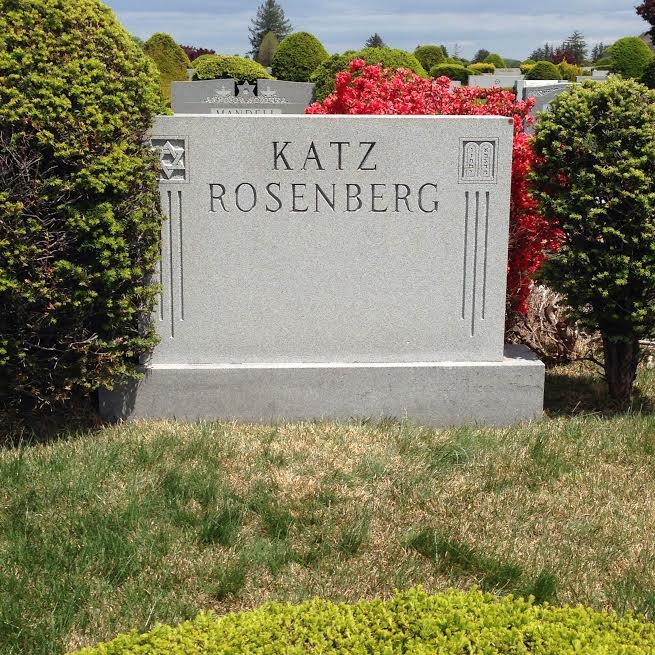 Jewish Memorial in Long Island Cemetery